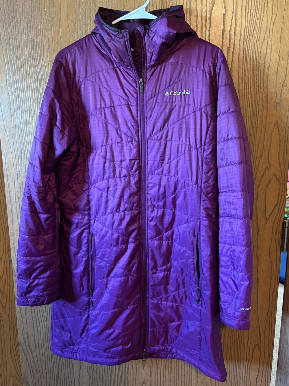 Columbia Women's Plum Purple Hooded Packable Puffer Coat - Stain 🫟